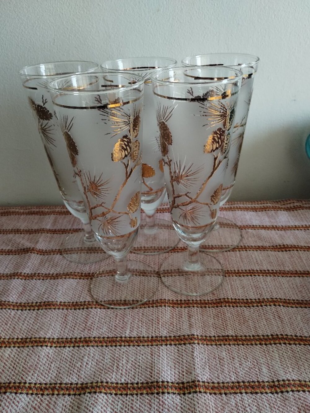 Vintage Libbey Gold Pine Cone Frosted Pilsner Glasses –